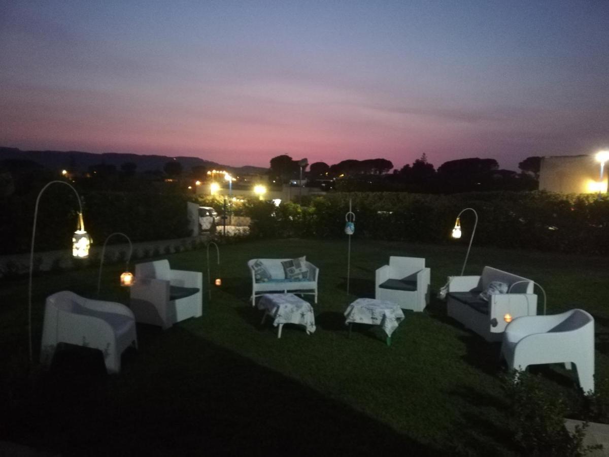 Le Stelle Di Orione Villa Fontane Bianche Bagian luar foto